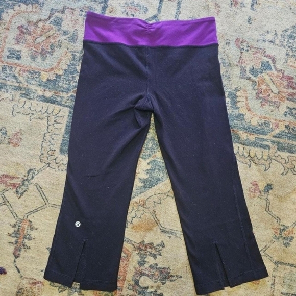 Lululemon Cropped Leggings - Picture 1 of 4